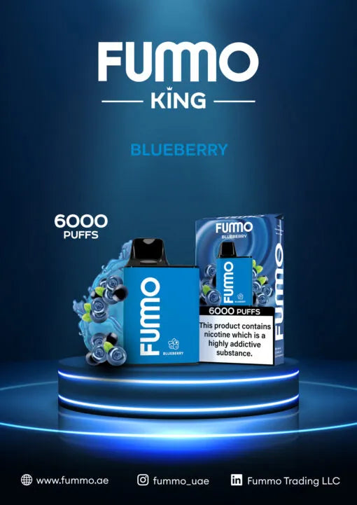 FUMO King Blueberry vape 6000 puffs with packaging and blueberries on blue stand