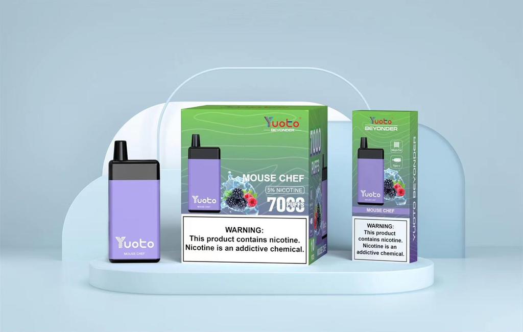 Yuoto Mouse Chef disposable vape 7000 puffs with mixed berry flavor 5% nicotine